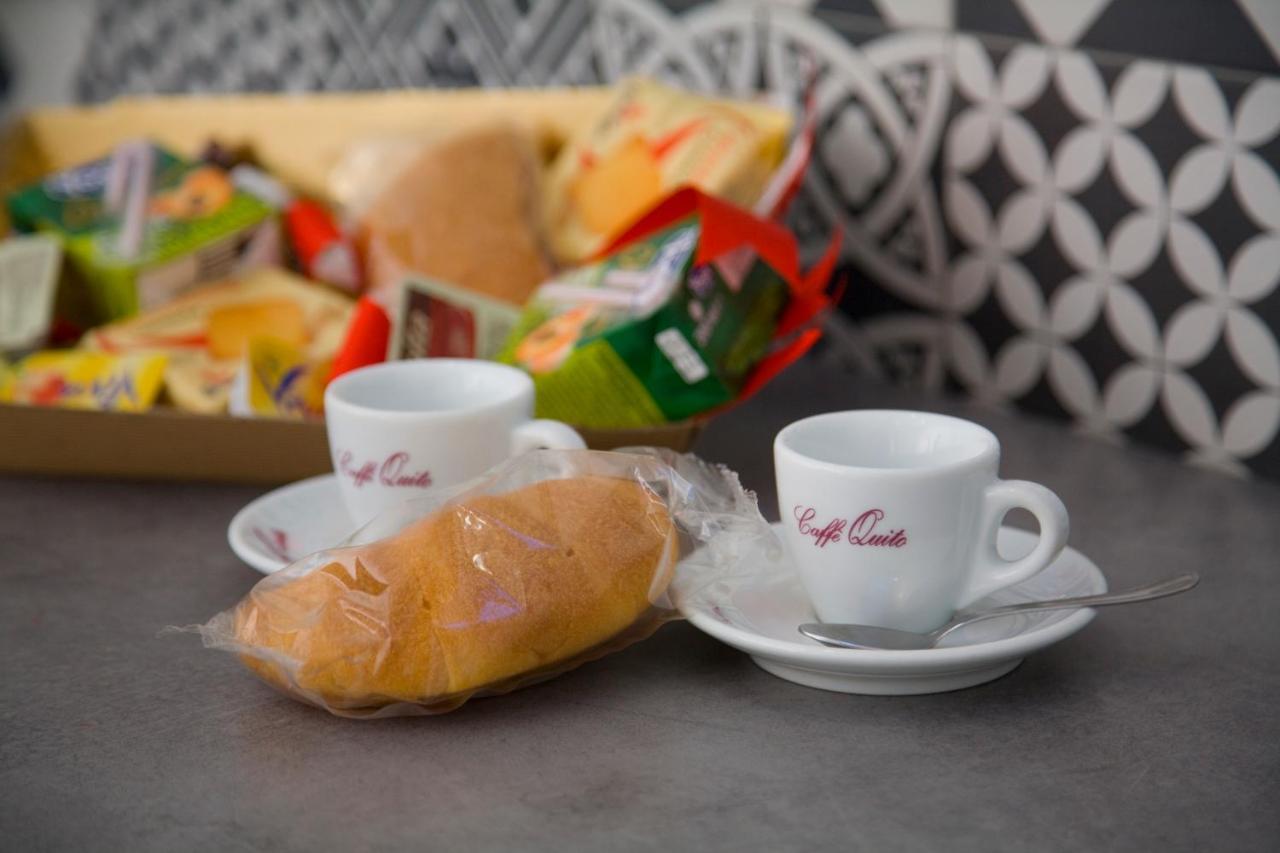 Gold94 Bed & Breakfast Napoli Exterior foto
